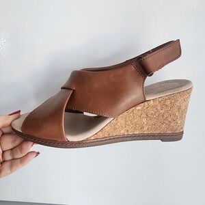 Clarks brown leather sandals size 8 1/2